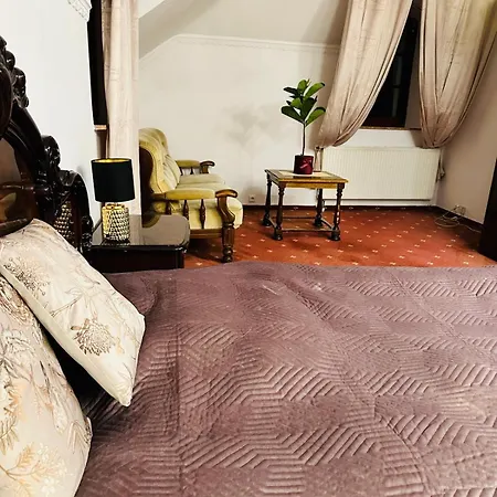 Dwor Szczepanskich 3* Woszczyce