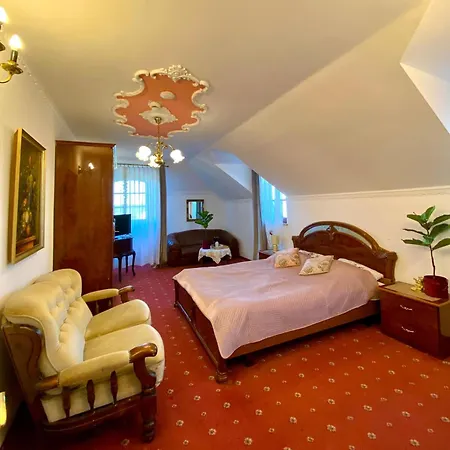 Hotel Dwor Szczepanskich 3*