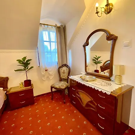 Dwor Szczepanskich Hotell