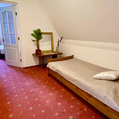 Dwor Szczepanskich Hotel 3*