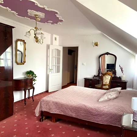 Dwor Szczepanskich 3* Woszczyce