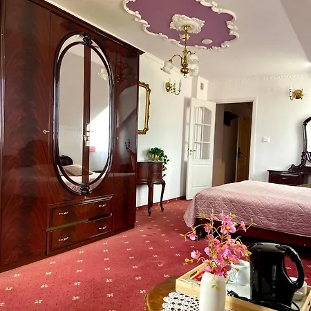 Hotel Dwor Szczepanskich