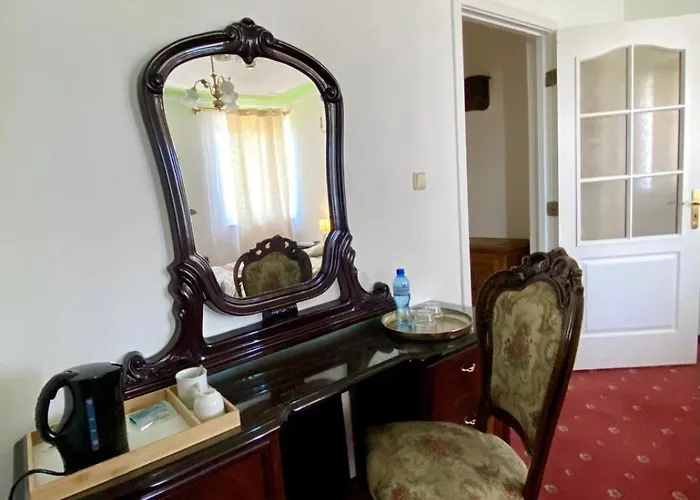 Dwor Szczepanskich 3*