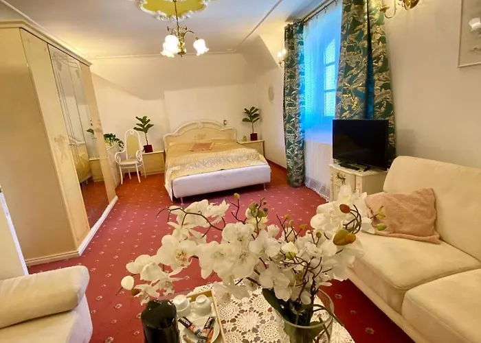 Dwor Szczepanskich Woszczyce