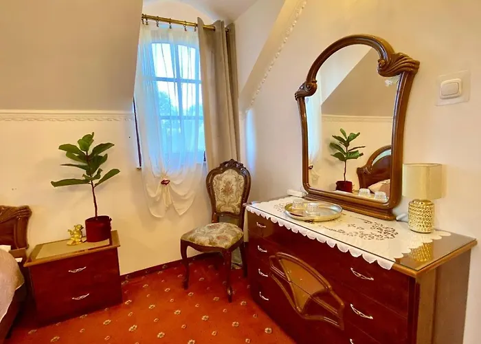 Dwor Szczepanskich Hotel