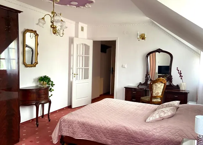 Dwor Szczepanskich 3* Woszczyce